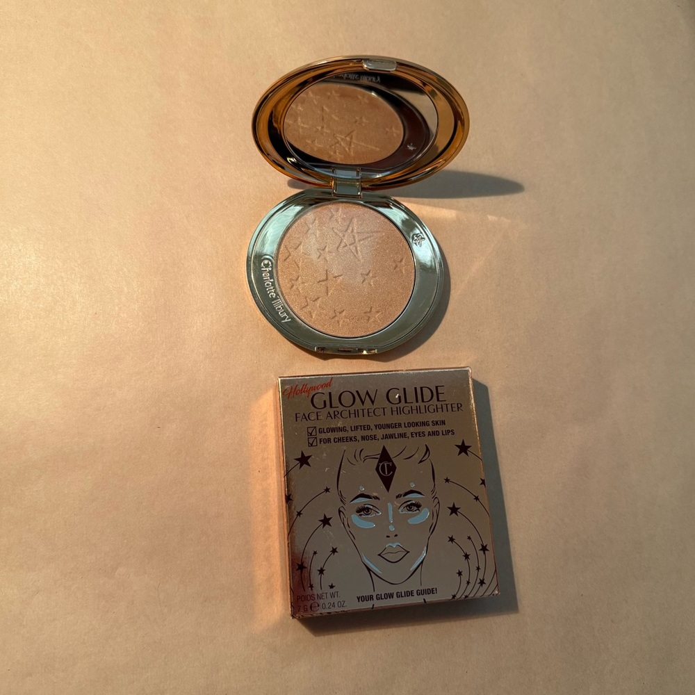 Charlotte Tilbury Glow Glide Hollywood Highlighter in Gilded Glow - New w/Box - Picture 3 of 13